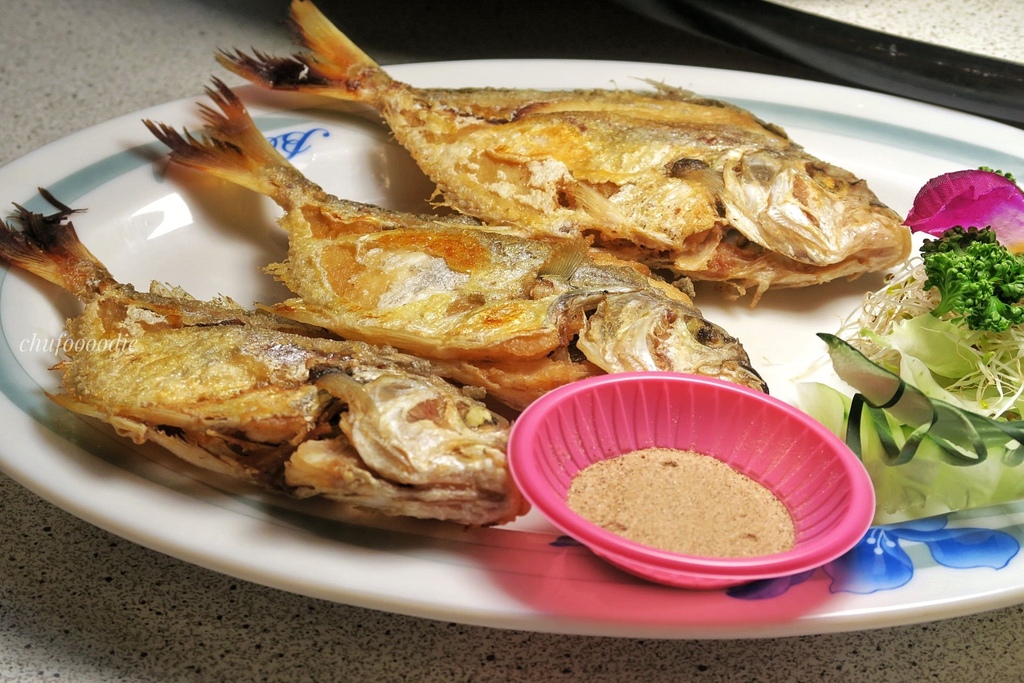 珍珍海鮮-肉燥飯吃到飽、附設免費停車場~屏東東港海鮮餐廳就吃