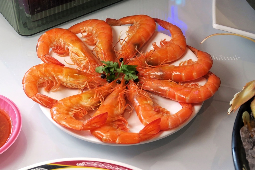 恆春陳海鮮餐廳-除了綜合生魚片還有龍蝦兩吃~墾丁旅遊必吃的墾