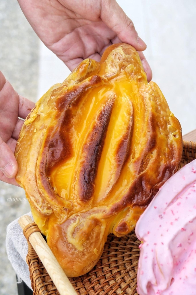 加熊賀羅宋專賣-明太子、黃金起士特色羅宋麵包!台南必吃的羅宋 加熊賀羅宋專賣-明太子、黃金起士特色羅宋麵包!台南必吃的羅宋