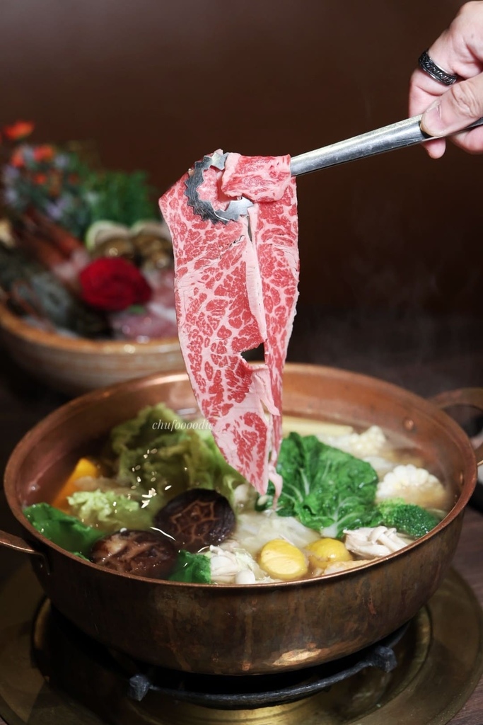 銅花精緻涮涮鍋-專人協助料理的頂級高雄火鍋餐廳~有火鍋界LV