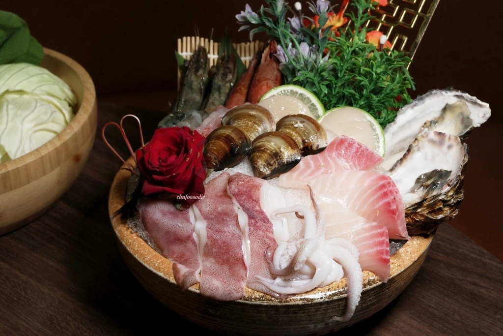 銅花精緻涮涮鍋-專人協助料理的頂級高雄火鍋餐廳~有火鍋界LV