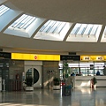 維也納施威夏特機場