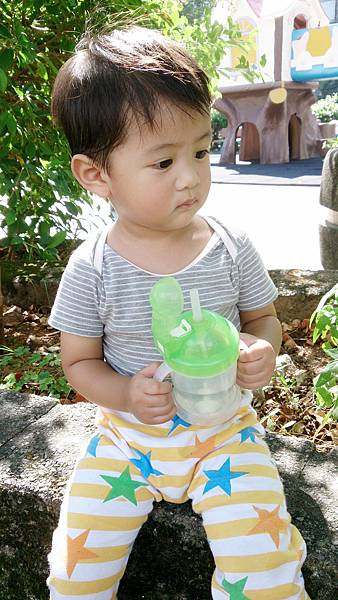 1Y8M-公園-4.JPG