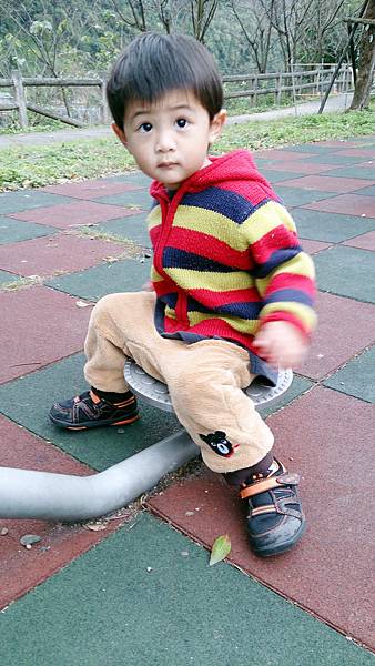 1Y10M-戶外-37.JPG