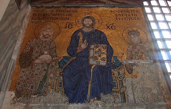 7.20聖索菲亞博物館-藍袍耶穌基督.君士坦丁九世.左伊女皇.JPG