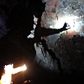 火山熔岩隧道探險 (7).jpg