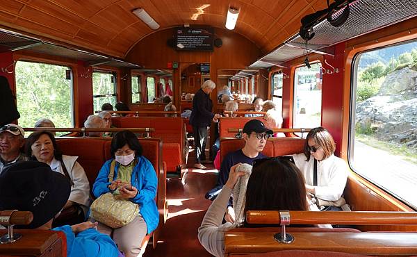 高山景觀火車