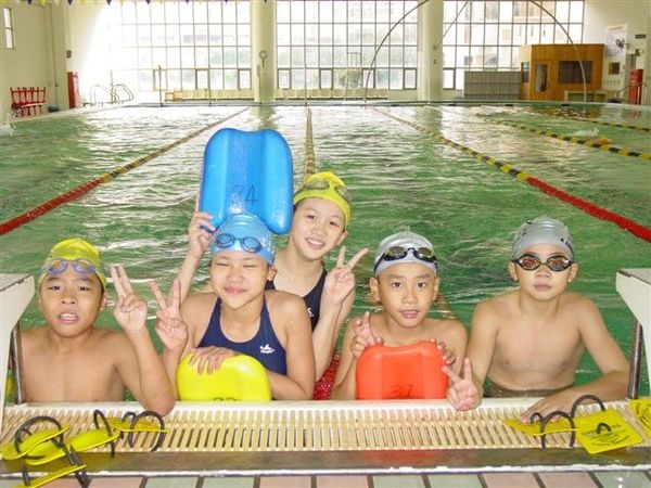 2006.12.02.青春彰化-游泳教學研習營 (14).JPG