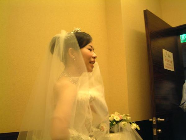 390673606umAKBY_fs.jpg