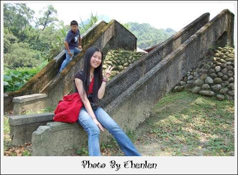 菁桐路邊溜滑梯 - 靖 &amp; 哉