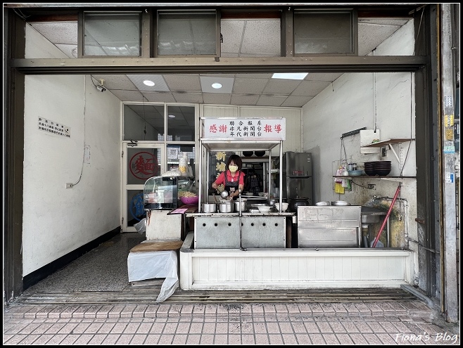 新竹新埔 ღ 阿月滷肉飯小吃攤｜在地小店 湯粄條 多種小菜 