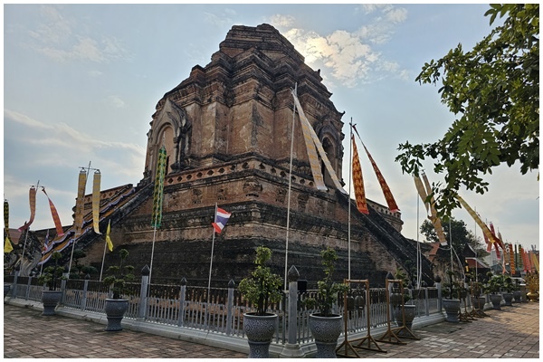 清邁古城寺廟 (68).jpg