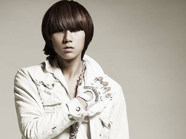 HyunSeung 001-2.jpg