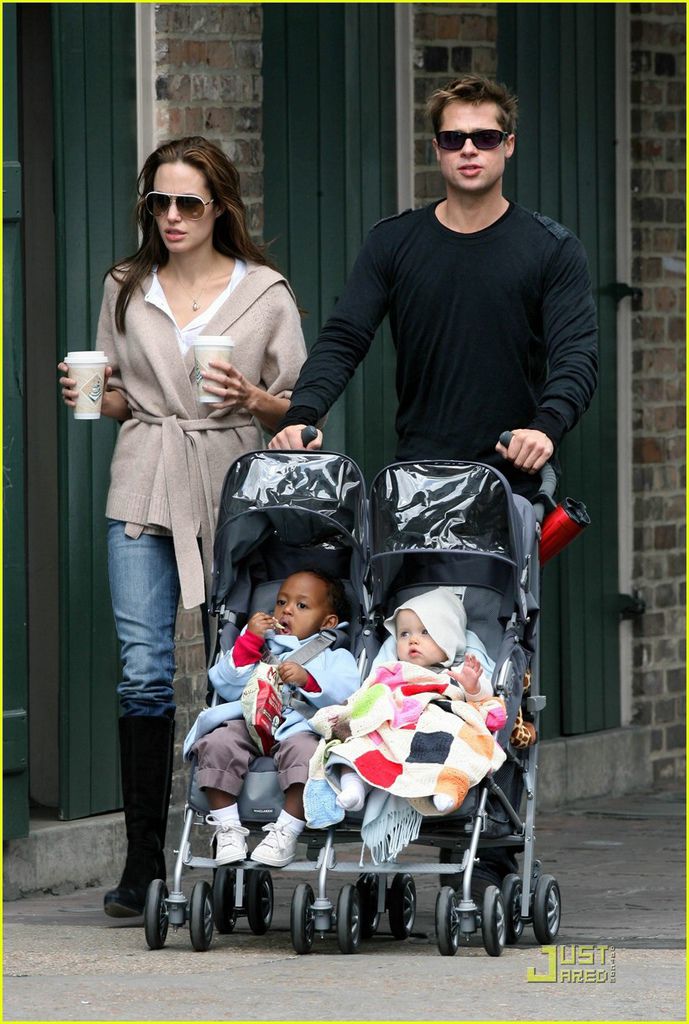 win-free-maclaren-stroller-jennifer-garner-angelina-jolie-02