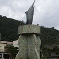 旗魚雕像
