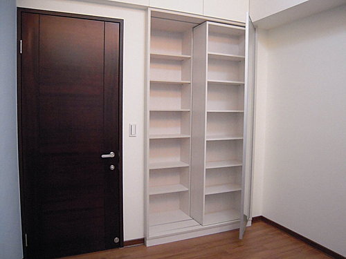 衣櫃設計 居家裝潢 櫥櫃設計 鋁框推拉門設計 衣櫃收納 (2).jpg