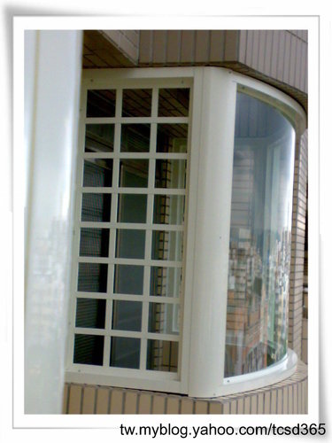 台中室內設計 鋼鋁工程 鋁門窗工程 鐵鋁門裝潢 (40).jpg
