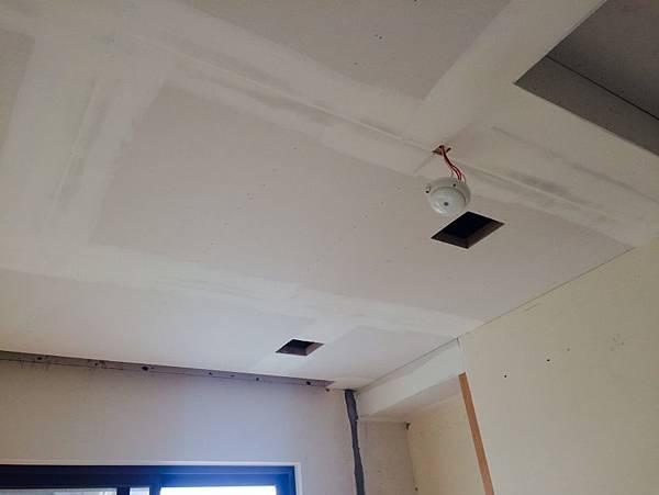 台中室內設計自遊自宅油漆工程噴塗施作 (2).jpg