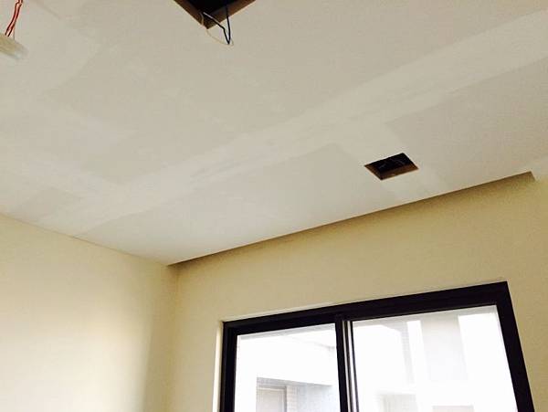 台中室內設計自遊自宅油漆工程噴塗施作 (12).jpg