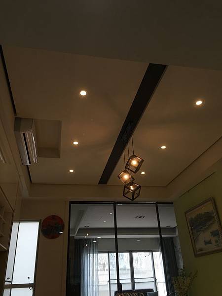 台南裝潢天花板設計.JPG