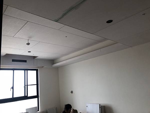 國泰頤湖苑 主臥室油漆批AB膠施工中 (2).jpg 國泰頤湖苑 主臥室油漆批AB膠施工中 (2).jpg