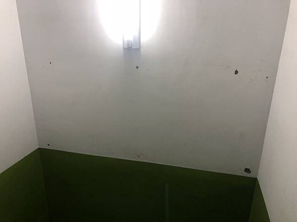 梧棲幼兒園 樓梯間軟木塞布告欄拆除待油漆批土處理.jpg 梧棲幼兒園 樓梯間軟木塞布告欄拆除待油漆批土處理.jpg