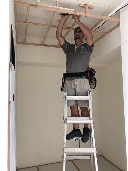 惠宇澄品住宅設計 主臥室空間灑水頭長度修改施工 (2).jpg 惠宇澄品住宅設計 主臥室空間灑水頭長度修改施工 (2).jpg