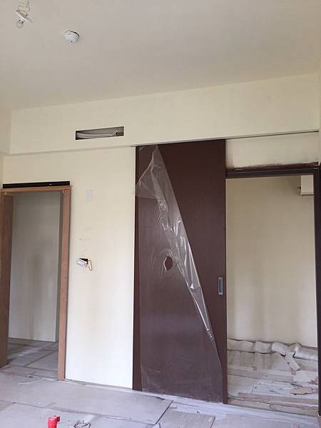 台中新成屋裝潢設計-油漆系統櫃工程 (30).jpg