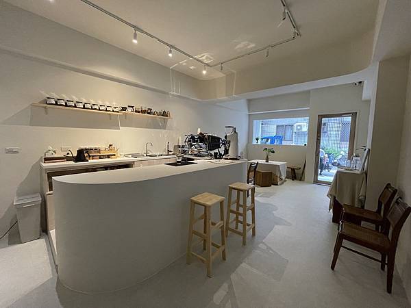 台中咖啡廳設計采尹設計 (2).JPG