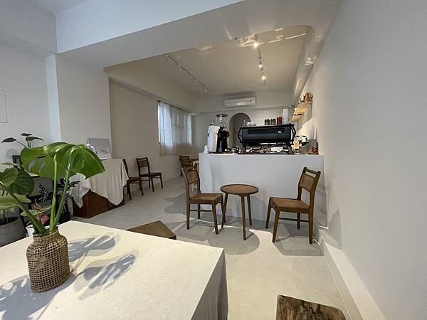台中咖啡廳設計采尹設計 (13).JPG