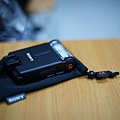 2009-12-1-sony F20am小閃燈開箱006.JPG