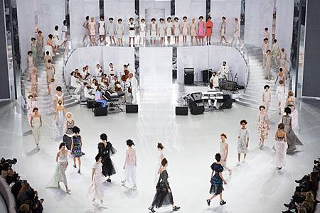 Chanel-Haute-Couture-Spring-2014.jpg