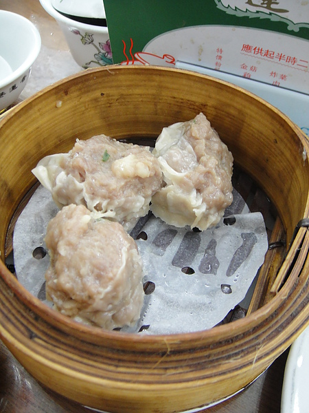 20100604PM0218燒賣都是肉  閃了吧.JPG