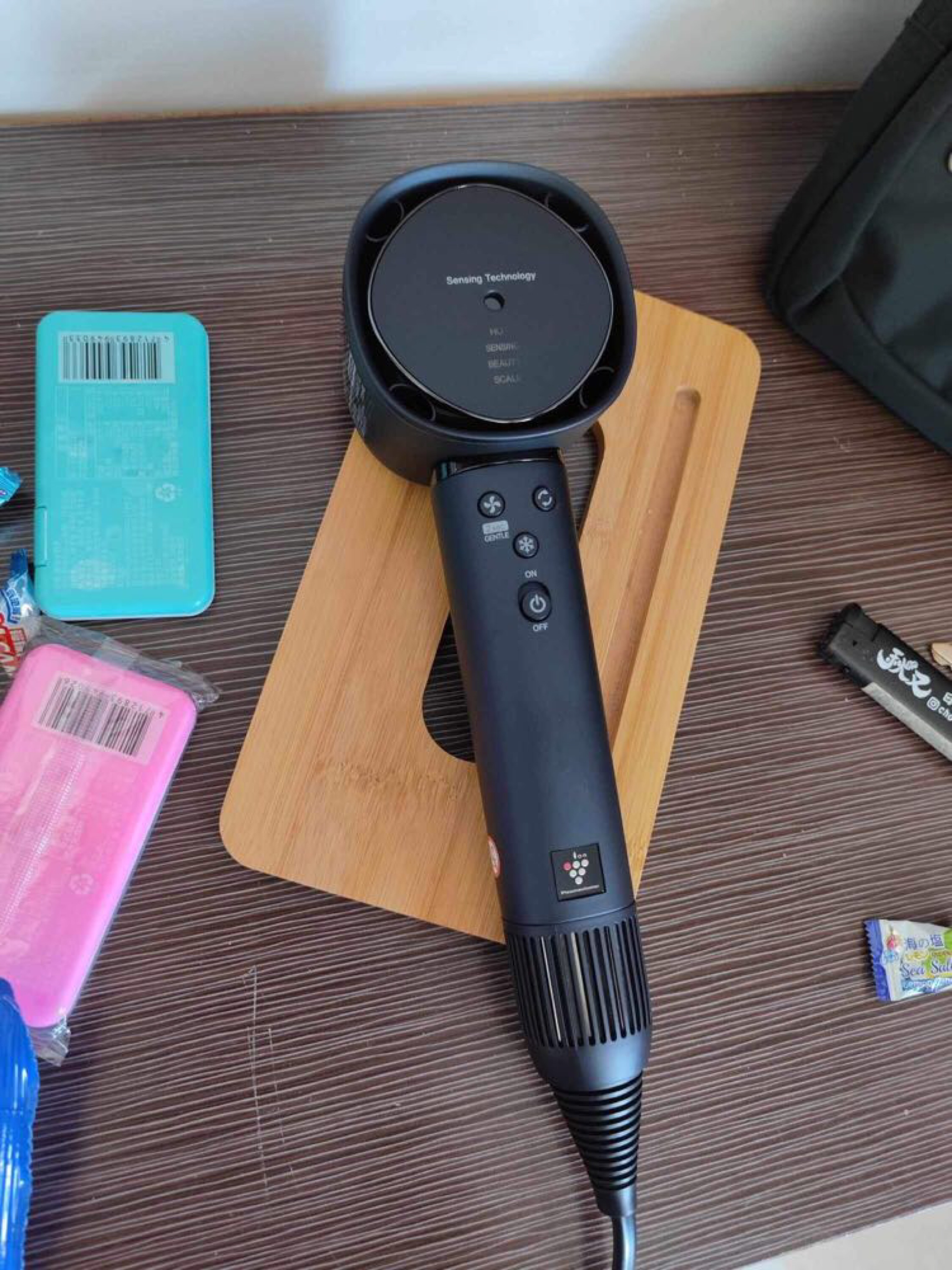 生活用品體驗 -  SHARP 夏普－四氣流水潤溫控吹風機