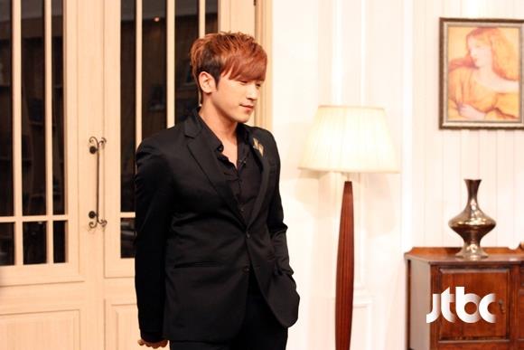 MINWOO4