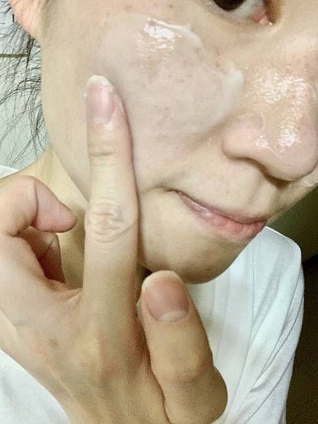 女人知己試用大隊,口碑行銷,部落客行銷,Aloins日本雅洛茵斯 VC五合一美白霜,日本國民品牌,角質浸透,尿囊素,葡萄糖甘,高純度維他命C,庫拉索蘆薈,JAS認證有機栽種,長效保濕,化妝水精華乳液三合一,亮白肌膚