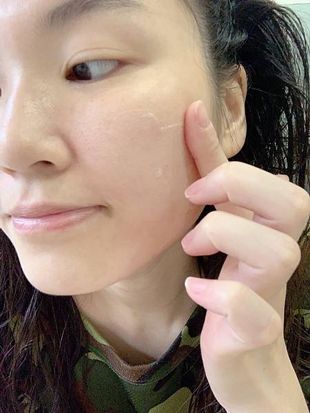 【懶人清潔用品推薦】洗淨同時補足水分 讓肌膚保濕不間斷→ 試用
