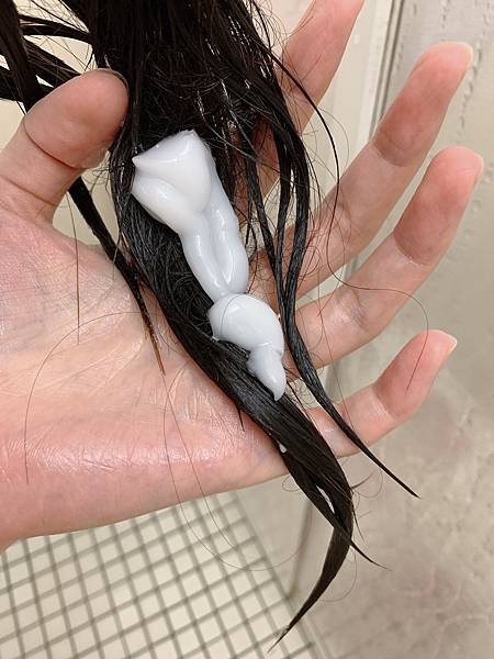 女人知己試用大隊,口碑行銷,部落客行銷,Dusa度莎水光保濕護髮精華,護髮精華,護髮乳,免沖洗護髮,神經醯胺護髮精華,深層護髮,強化滋養髮質,防止髮絲分叉,頭髮保養,瞬間護髮,3秒護髮,Dusa度莎