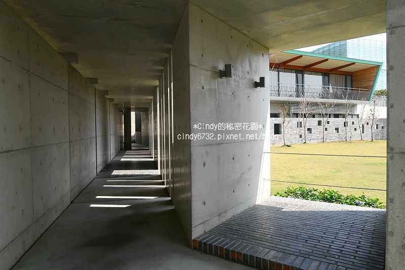 【南投草屯】毓繡美術館|山林裡的絕美藝術館,2016年台灣建築獎首獎,第一間當代寫實藝術美術館,採預約制,草屯一日遊! 【南投草屯】毓繡美術館|山林裡的絕美藝術館,2016年台灣建築獎首獎,第一間當代寫實藝術美術館,採預約制,草屯一日遊!