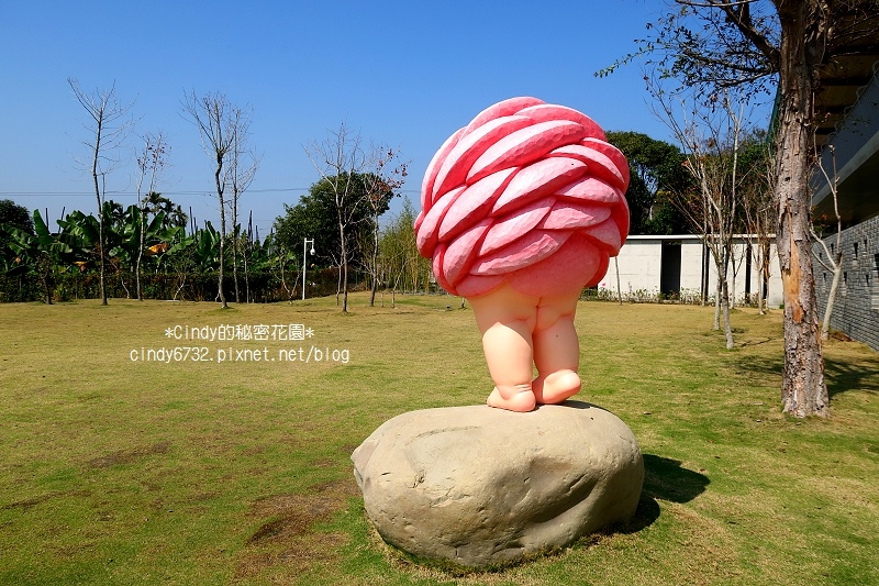 【南投草屯】毓繡美術館|山林裡的絕美藝術館,2016年台灣建築獎首獎,第一間當代寫實藝術美術館,採預約制,草屯一日遊! 【南投草屯】毓繡美術館|山林裡的絕美藝術館,2016年台灣建築獎首獎,第一間當代寫實藝術美術館,採預約制,草屯一日遊!