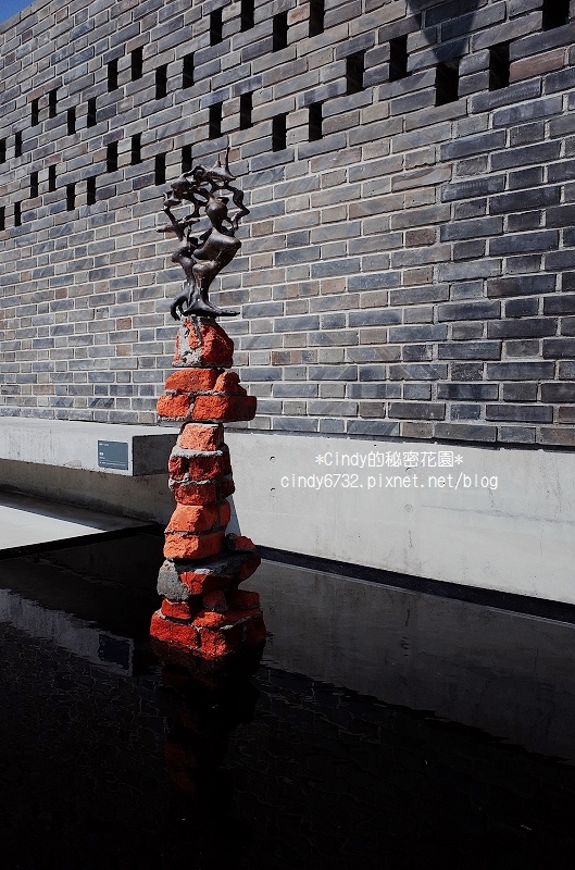 【南投草屯】毓繡美術館|山林裡的絕美藝術館,2016年台灣建築獎首獎,第一間當代寫實藝術美術館,採預約制,草屯一日遊! 【南投草屯】毓繡美術館|山林裡的絕美藝術館,2016年台灣建築獎首獎,第一間當代寫實藝術美術館,採預約制,草屯一日遊!