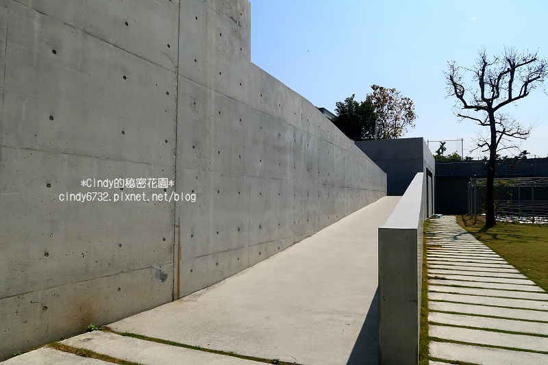 【南投草屯】毓繡美術館|山林裡的絕美藝術館,2016年台灣建築獎首獎,第一間當代寫實藝術美術館,採預約制,草屯一日遊! 【南投草屯】毓繡美術館|山林裡的絕美藝術館,2016年台灣建築獎首獎,第一間當代寫實藝術美術館,採預約制,草屯一日遊!