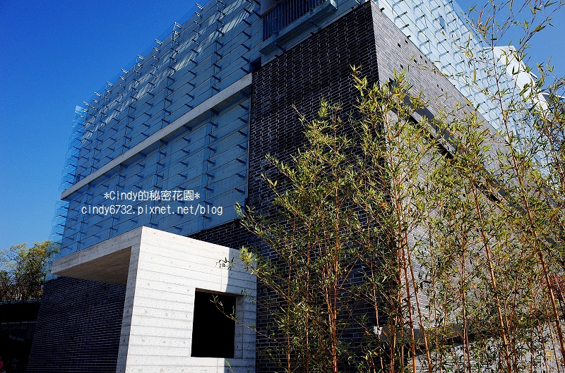 【南投草屯】毓繡美術館|山林裡的絕美藝術館,2016年台灣建築獎首獎,第一間當代寫實藝術美術館,採預約制,草屯一日遊! 【南投草屯】毓繡美術館|山林裡的絕美藝術館,2016年台灣建築獎首獎,第一間當代寫實藝術美術館,採預約制,草屯一日遊!