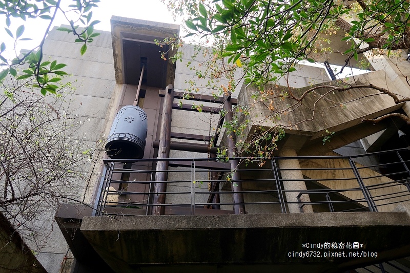 台中大里 菩薩寺 維摩舍 藏身在住宅區的清水模建築 跳脫對傳統寺廟的想像 還可以抄抄經沈澱心靈 Cindy的秘密花園 台中大里 菩薩寺 維摩舍 藏身在住宅區的清水模建築 跳脫對傳統寺廟的想像 還可以抄抄經沈澱心靈 Cindy的秘密花園