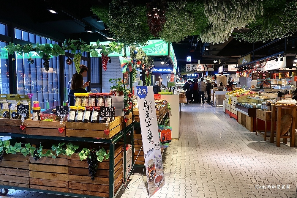 台中西區 第六市場 第一家百貨公司裡的菜市場 乾淨舒適的採買空間 傳統市場也可以很文青 金典綠園道3樓 Cindy的秘密花園