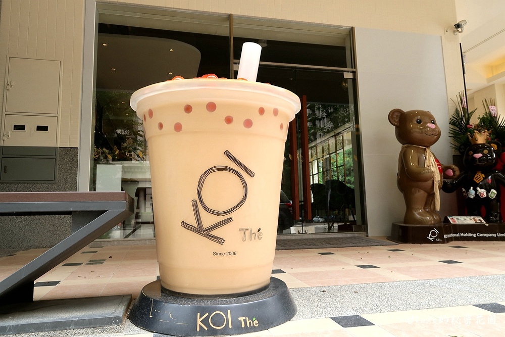 台中西屯 Koi The 台中七期市政旗鑑店 50嵐體系最新茶飲空間 門口超大杯波波奶茶好吸睛 Cindy的秘密花園 痞客邦