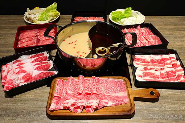 台中梧棲 但馬屋台中三井outlet店 超狂日本國產牛 牛舌涮涮鍋吃到飽 質感蔬菜 海鮮自助吧及明治冰淇淋 台中火鍋吃到飽推薦