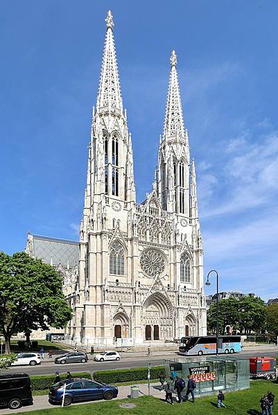 Wien_-_Votivkirche_(a).JPG