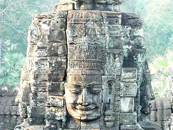140百茵神廟正字標記---闍耶跋摩七世的微笑.JPG