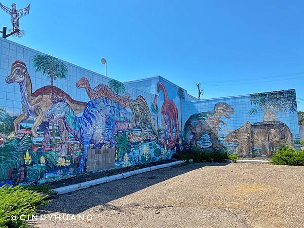 加拿大旅遊｜卡加利景點Drumheller—全世界最大的恐龍